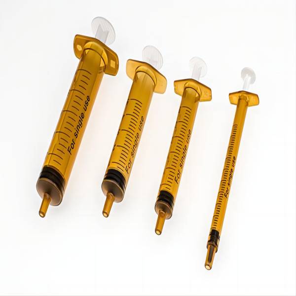 What are the different storage conditions for disposable sterile light syringes?