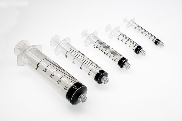 Packaging characteristics of disposable medical supplies Disposable sterile syringe.jpg